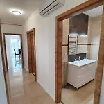 No 121 Bacasba With Heated And Covered Pool Balatongyorok